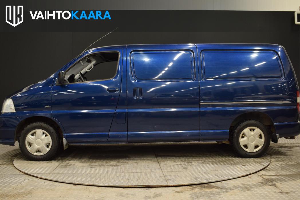 TOYOTA Hiace 2008