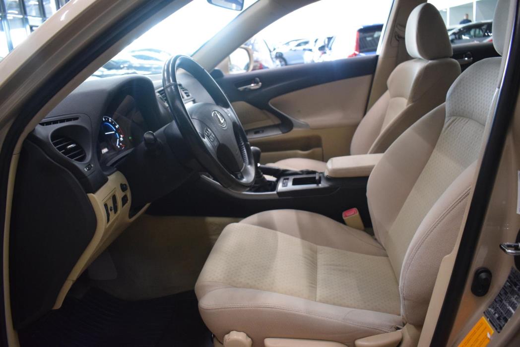 LEXUS IS 2008