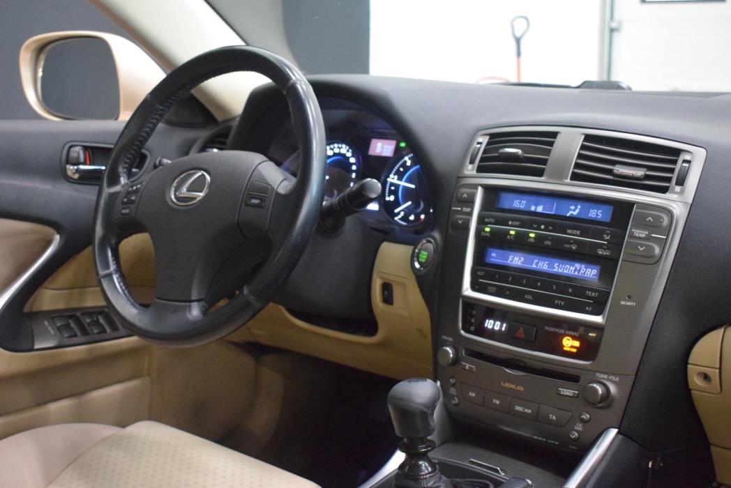 LEXUS IS 2008