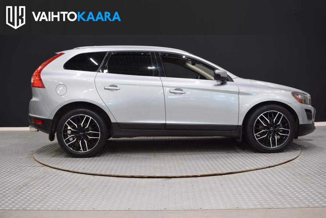 VOLVO XC60 2012