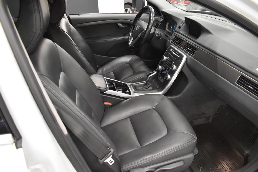 VOLVO XC70 2014