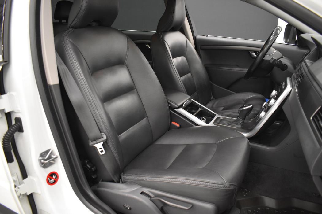VOLVO XC70 2014