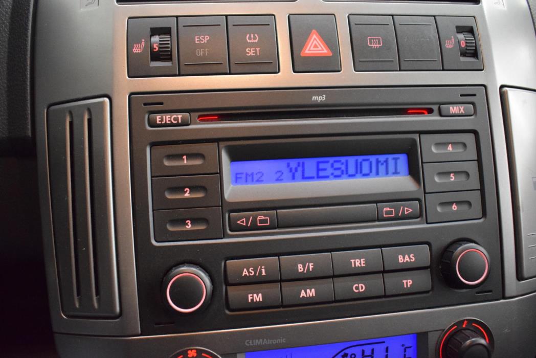 VOLKSWAGEN Polo 2006