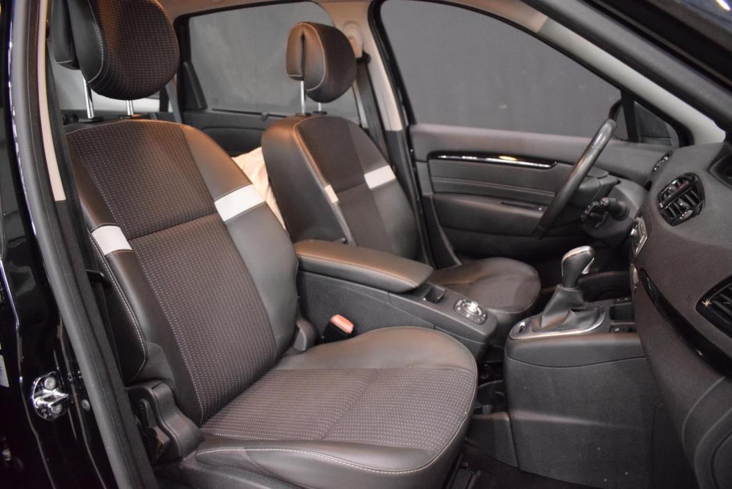 RENAULT Grand Scenic 2013