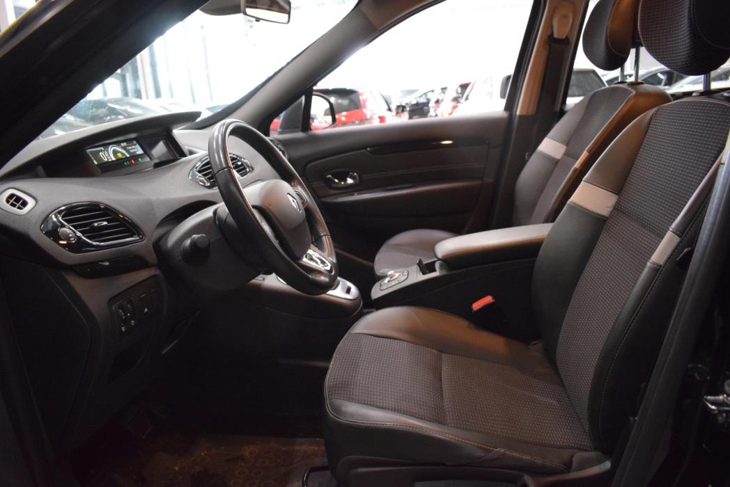 RENAULT Grand Scenic 2013