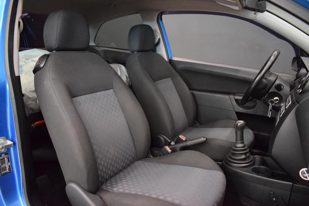 FORD Fiesta 2004