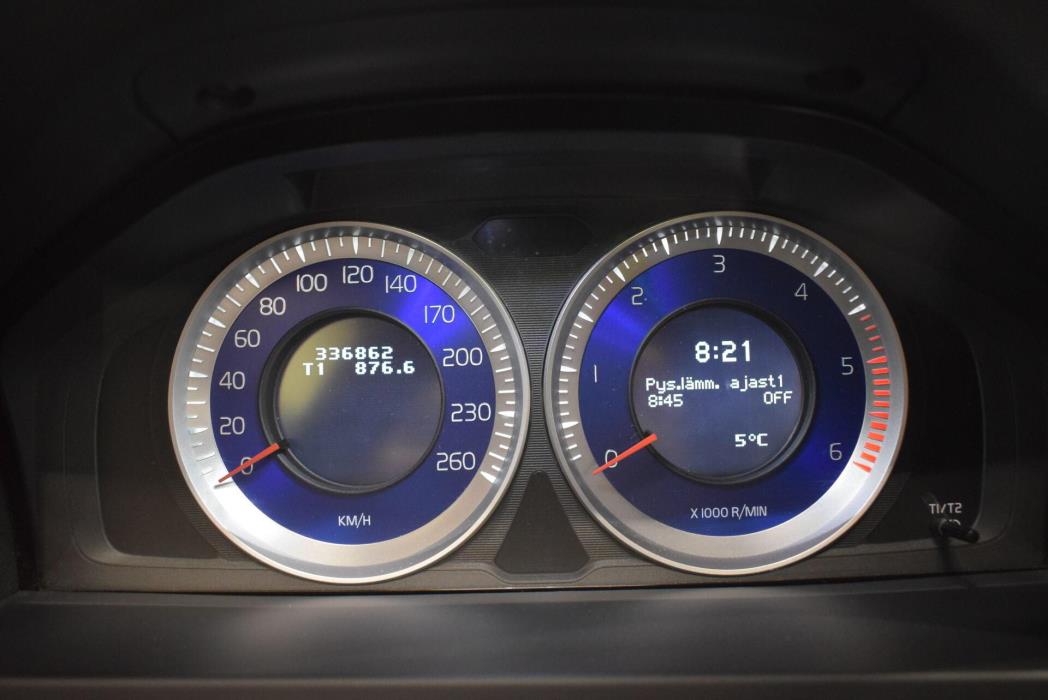 VOLVO V60 2011