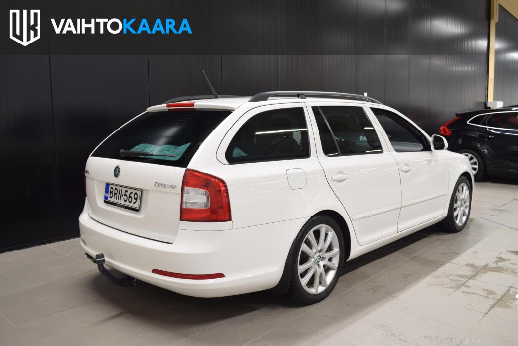 SKODA Octavia 2011