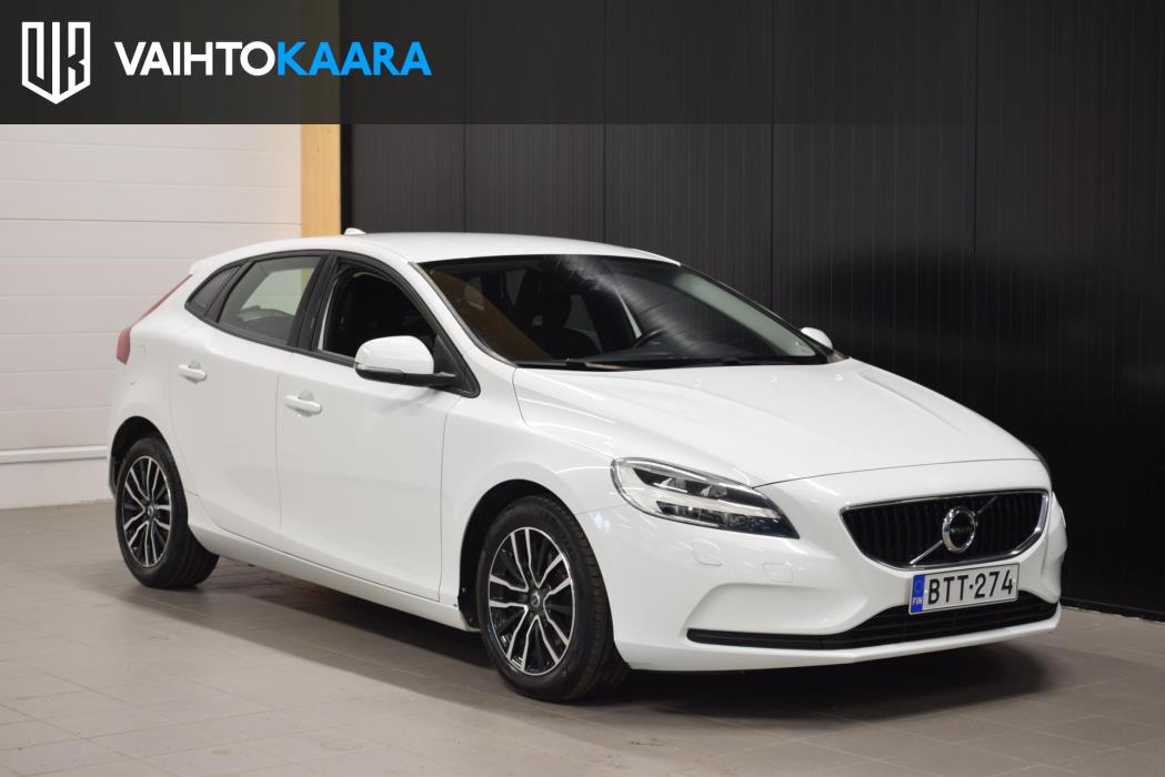 VOLVO V40 2017