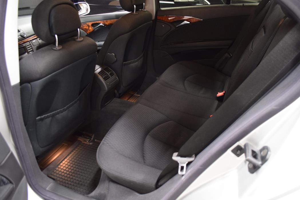 MERCEDES-BENZ E 2003