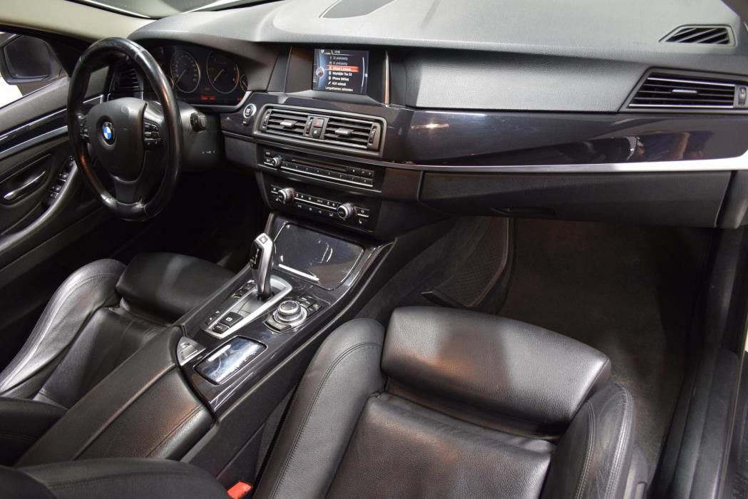 BMW 520 2015