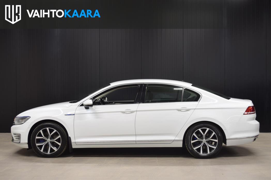 VOLKSWAGEN Passat 2018