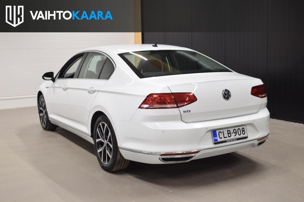 VOLKSWAGEN Passat 2018