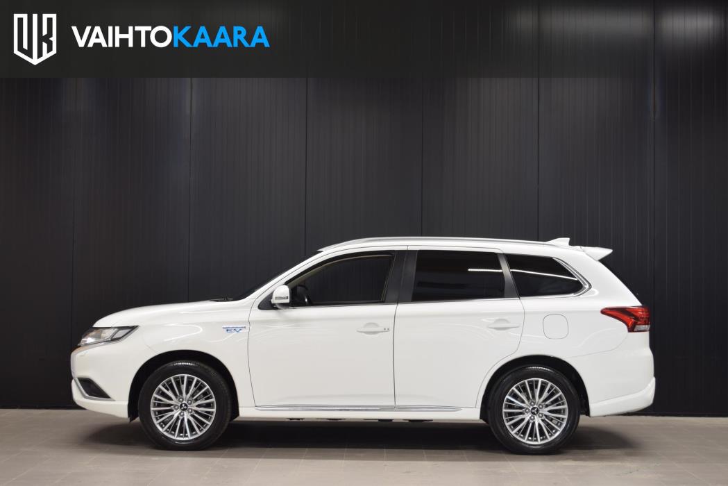 MITSUBISHI Outlander 2020