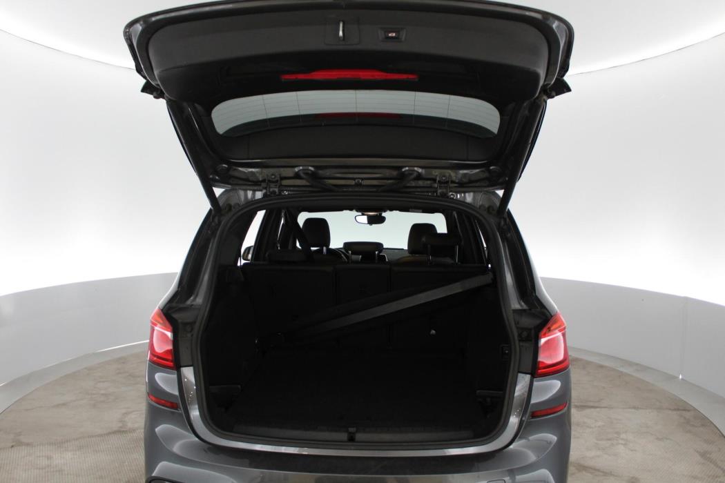 BMW 218 2023