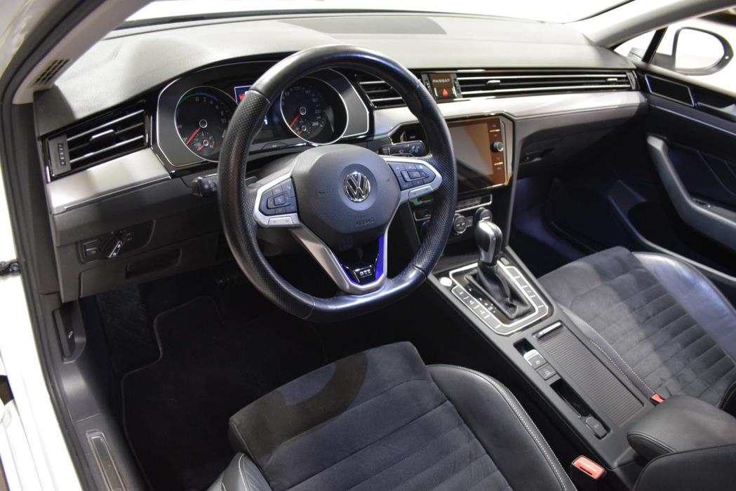 VOLKSWAGEN Passat 2020