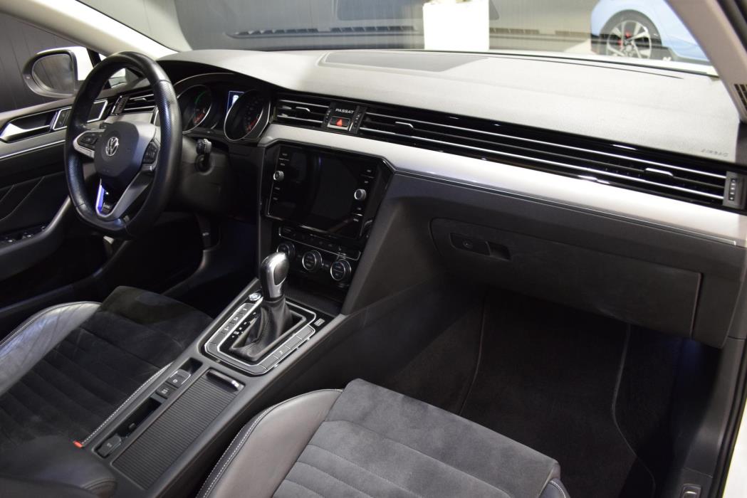 VOLKSWAGEN Passat 2020