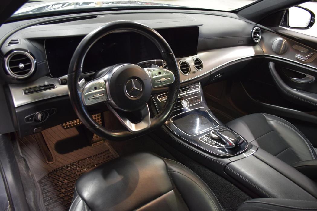 MERCEDES-BENZ E 2019