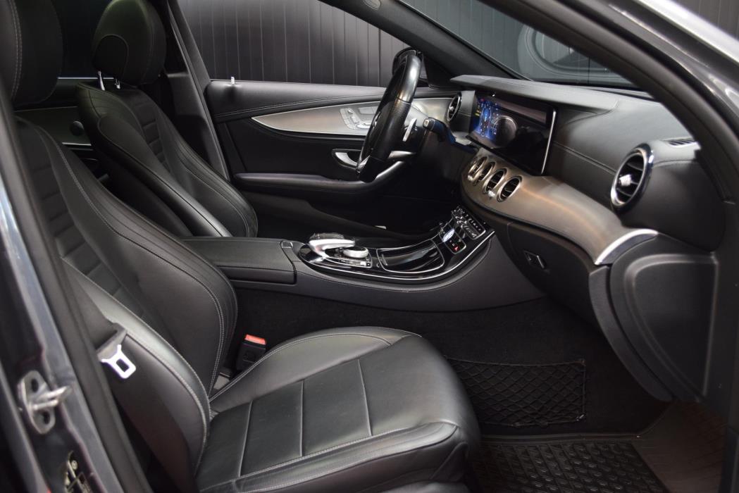 MERCEDES-BENZ E 2019