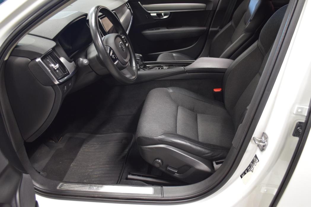 VOLVO V90 2020
