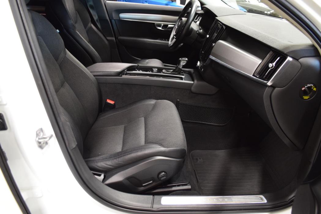 VOLVO V90 2020