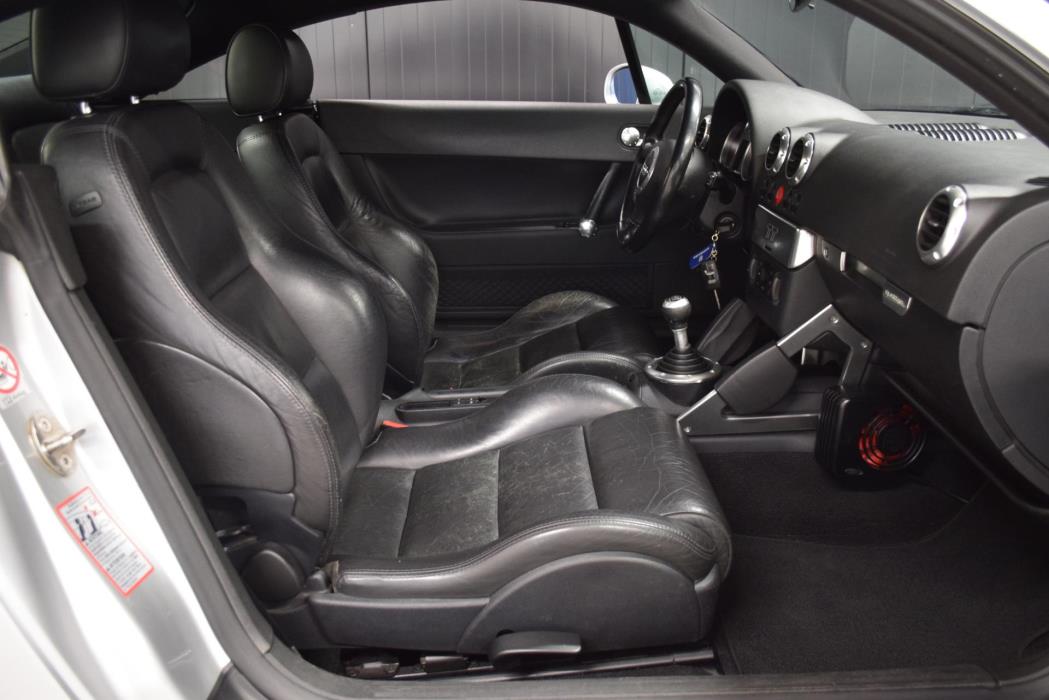 AUDI TT 2001