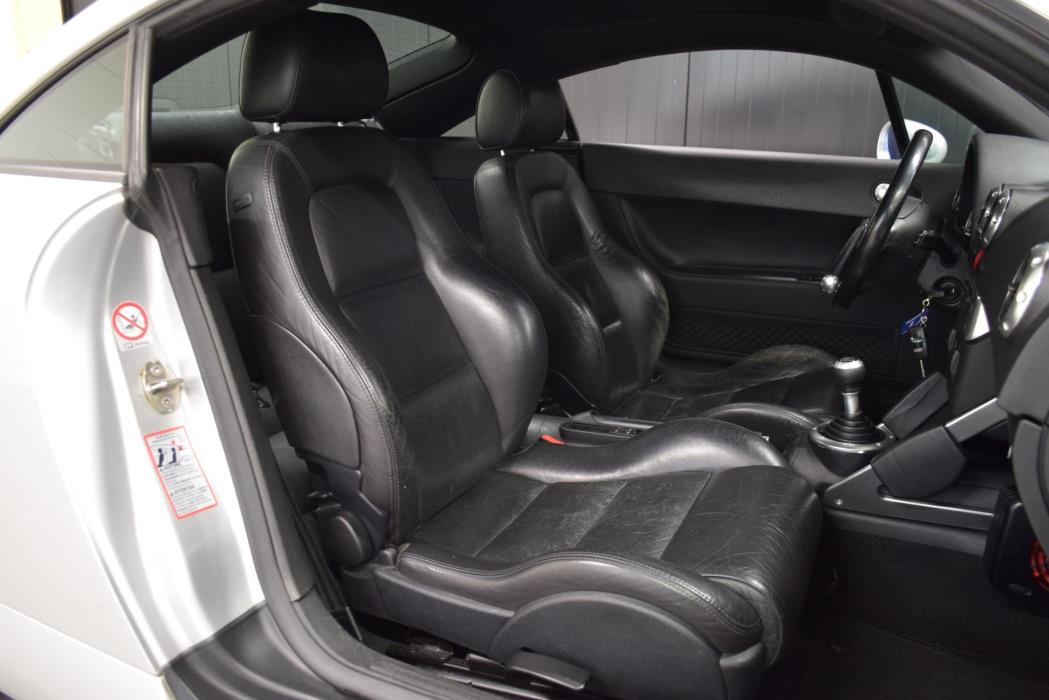AUDI TT 2001