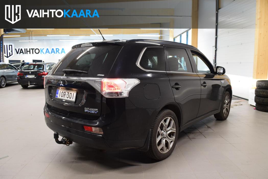 MITSUBISHI Outlander PHEV 2014