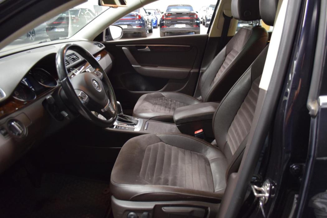 VOLKSWAGEN Passat 2014