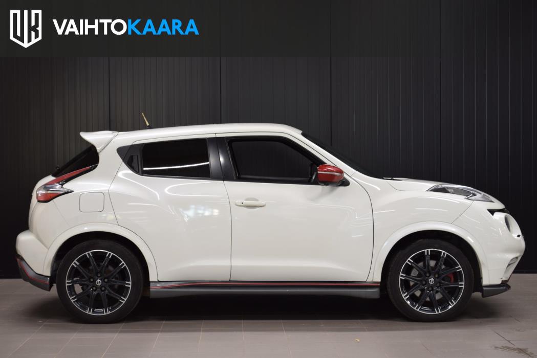 NISSAN Juke 2016