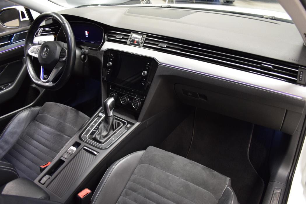 VOLKSWAGEN Passat 2020