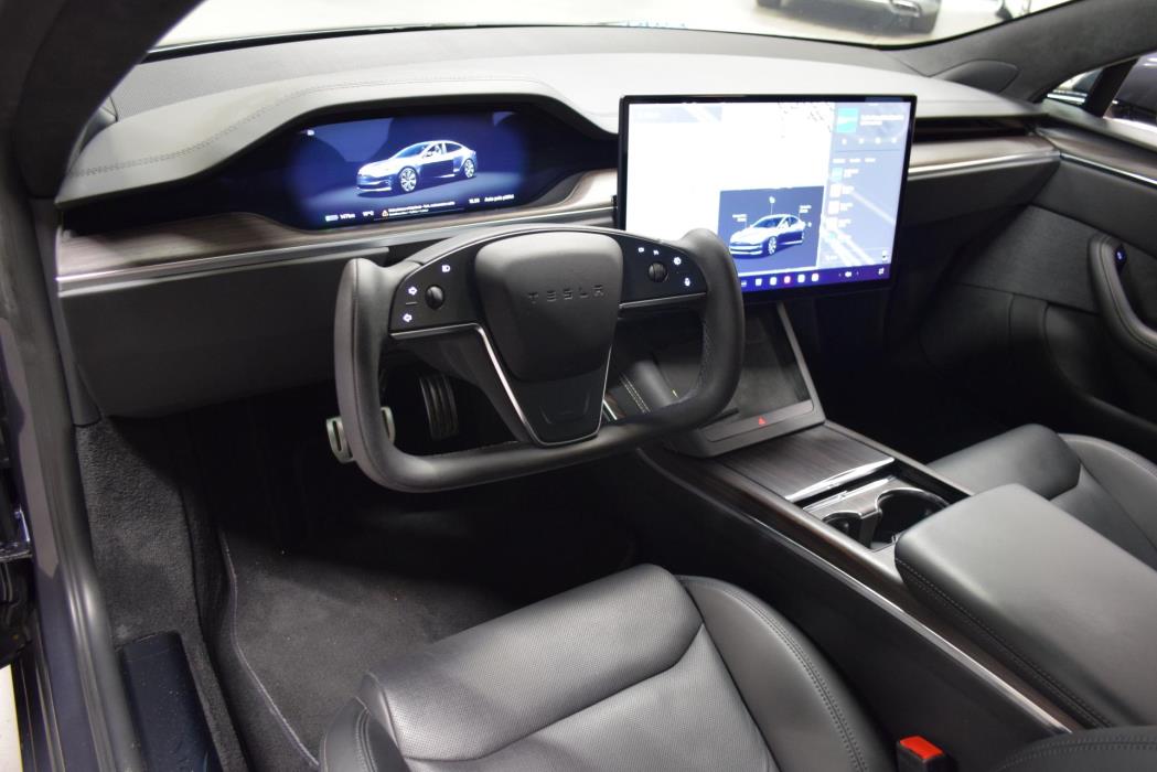 TESLA Model S 2023