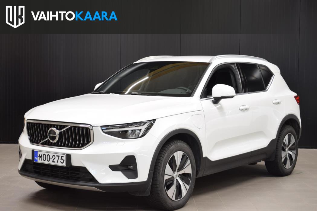 VOLVO XC40 2023