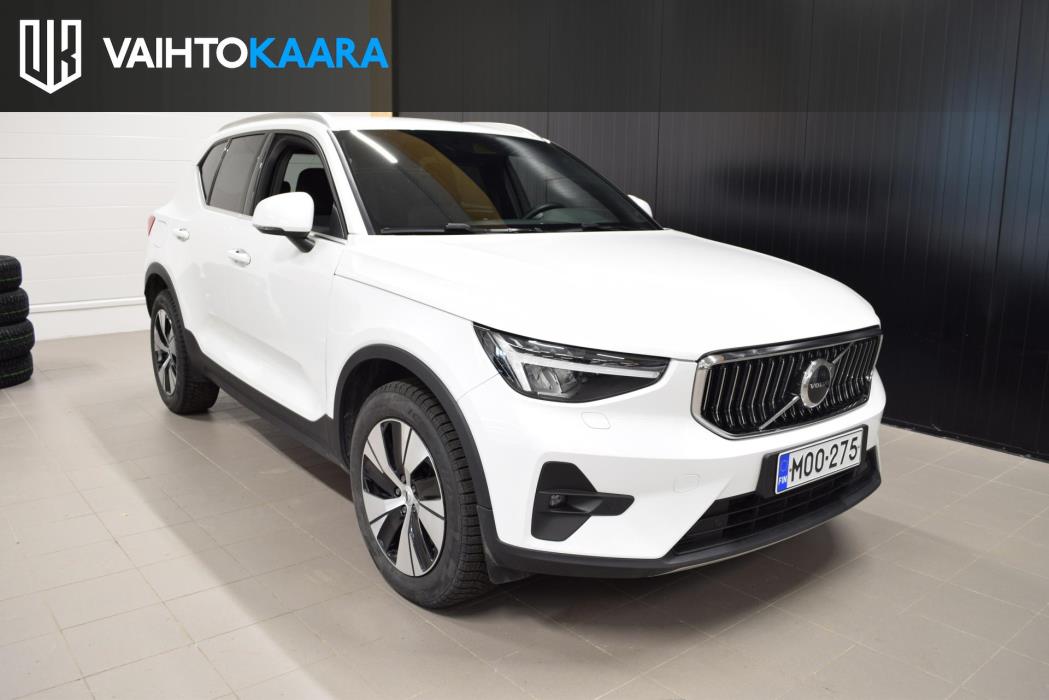 VOLVO XC40 2023