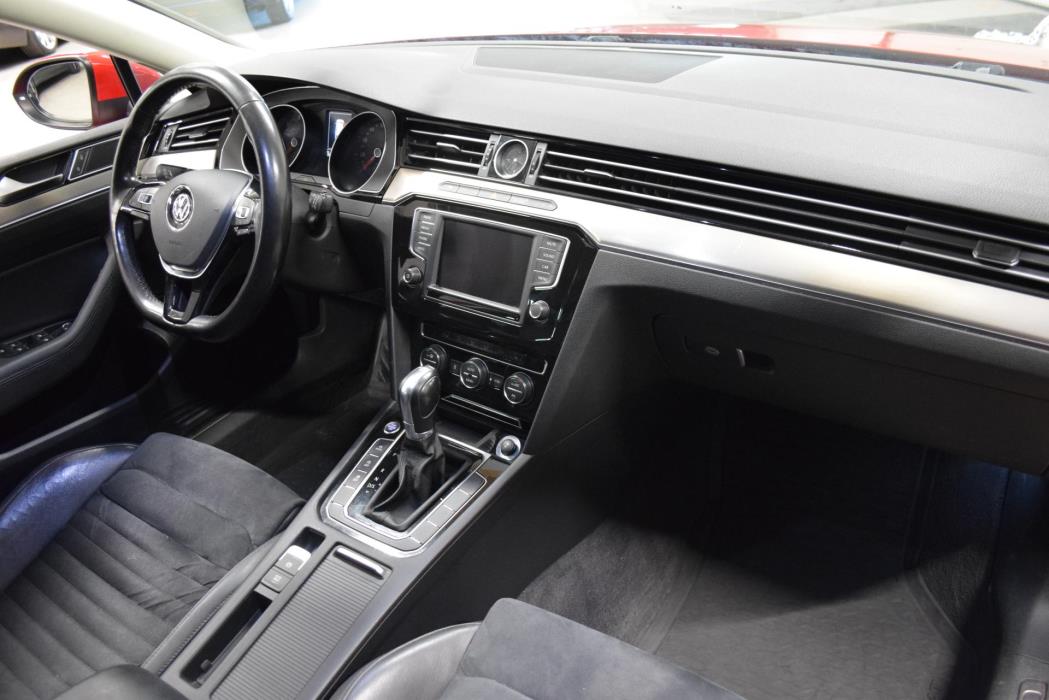 VOLKSWAGEN Passat 2015