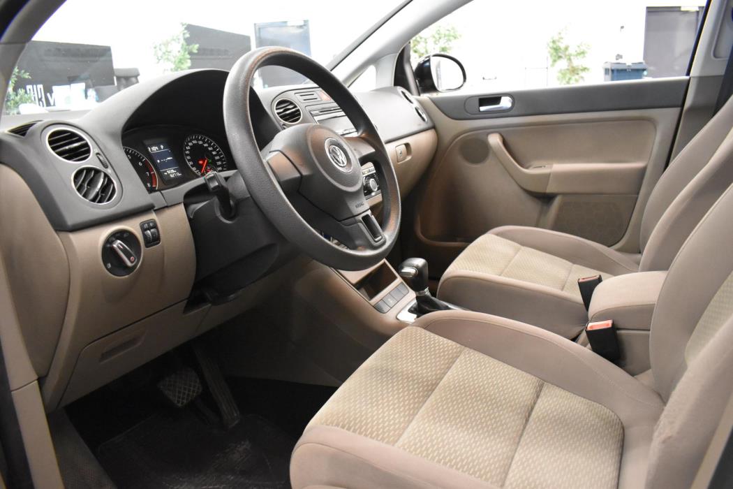 VOLKSWAGEN Golf Plus 2010