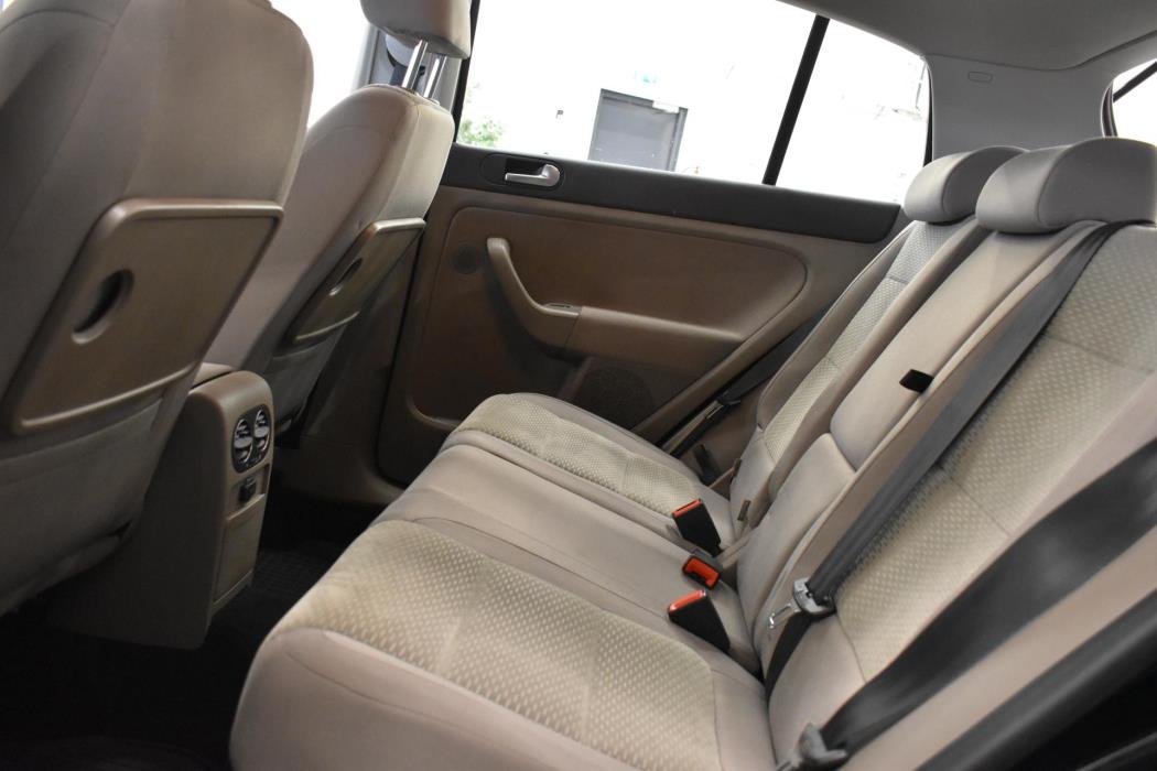 VOLKSWAGEN Golf Plus 2010