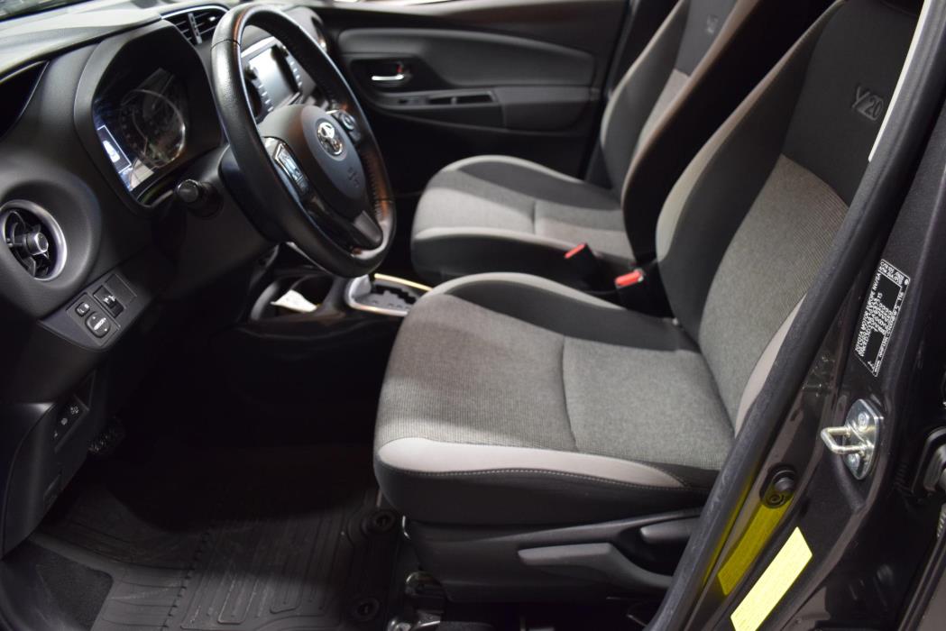 TOYOTA Yaris 2020