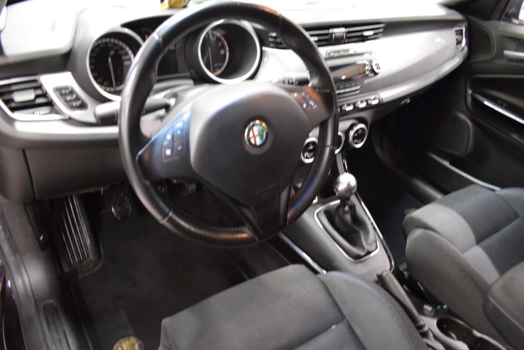 ALFA ROMEO Giulietta 2012