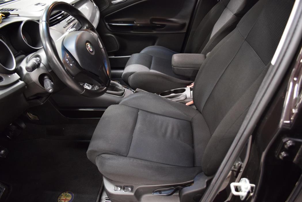 ALFA ROMEO Giulietta 2012