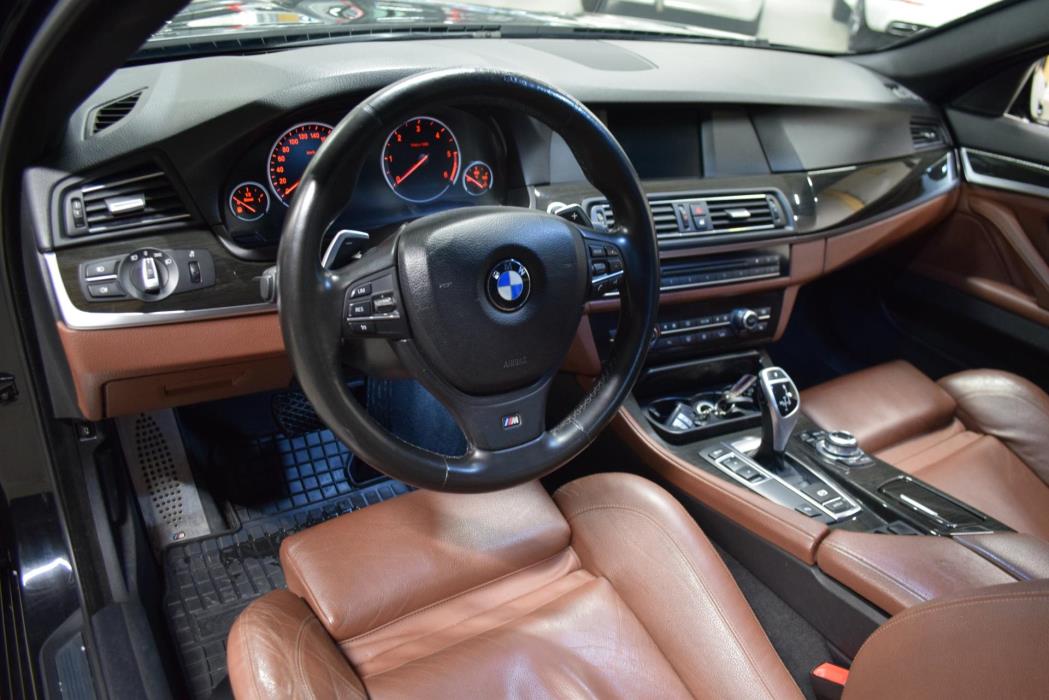 BMW 520 2011