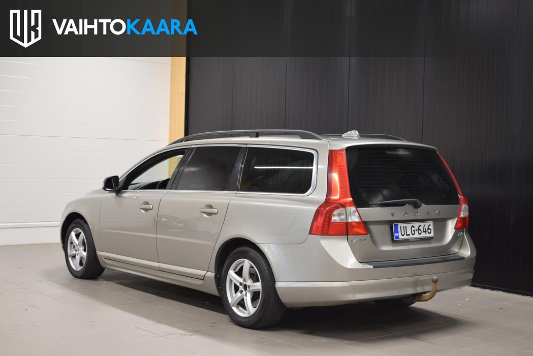 VOLVO V70 2011