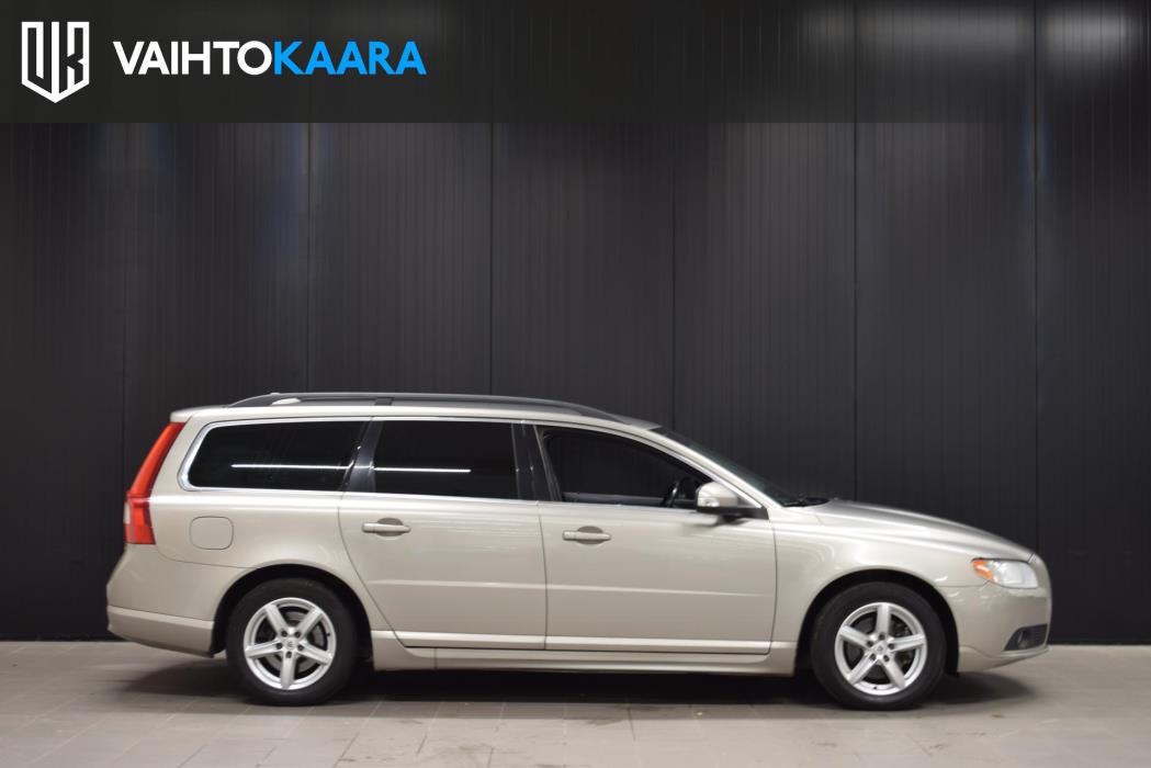 VOLVO V70 2011