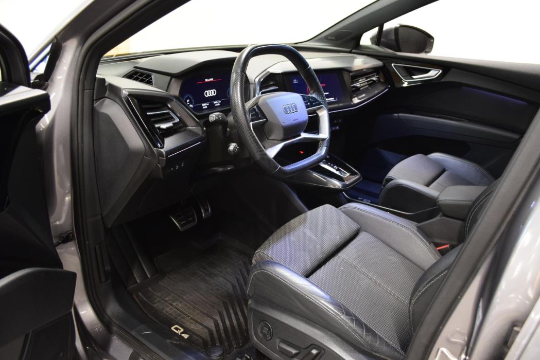AUDI Q4 e-tron 2022
