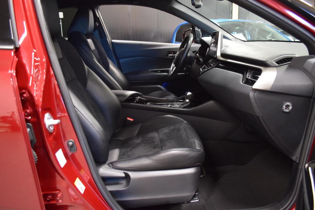 TOYOTA C-HR 2019