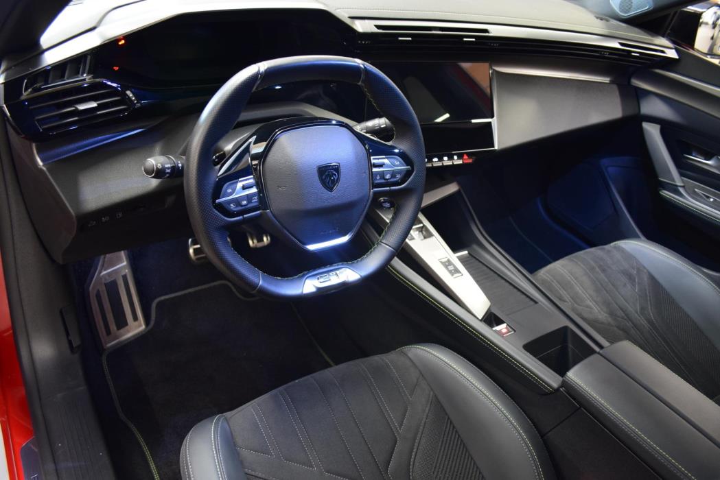PEUGEOT 408 2024