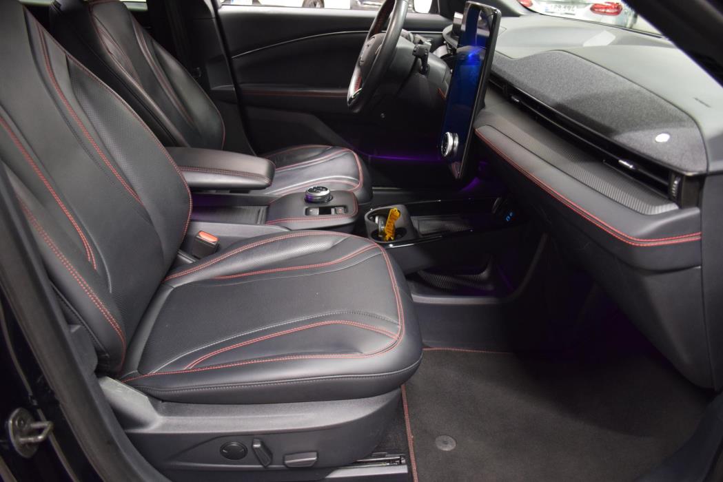 FORD Mustang Mach-E 2022