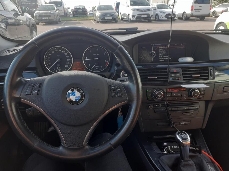 BMW 320 2012