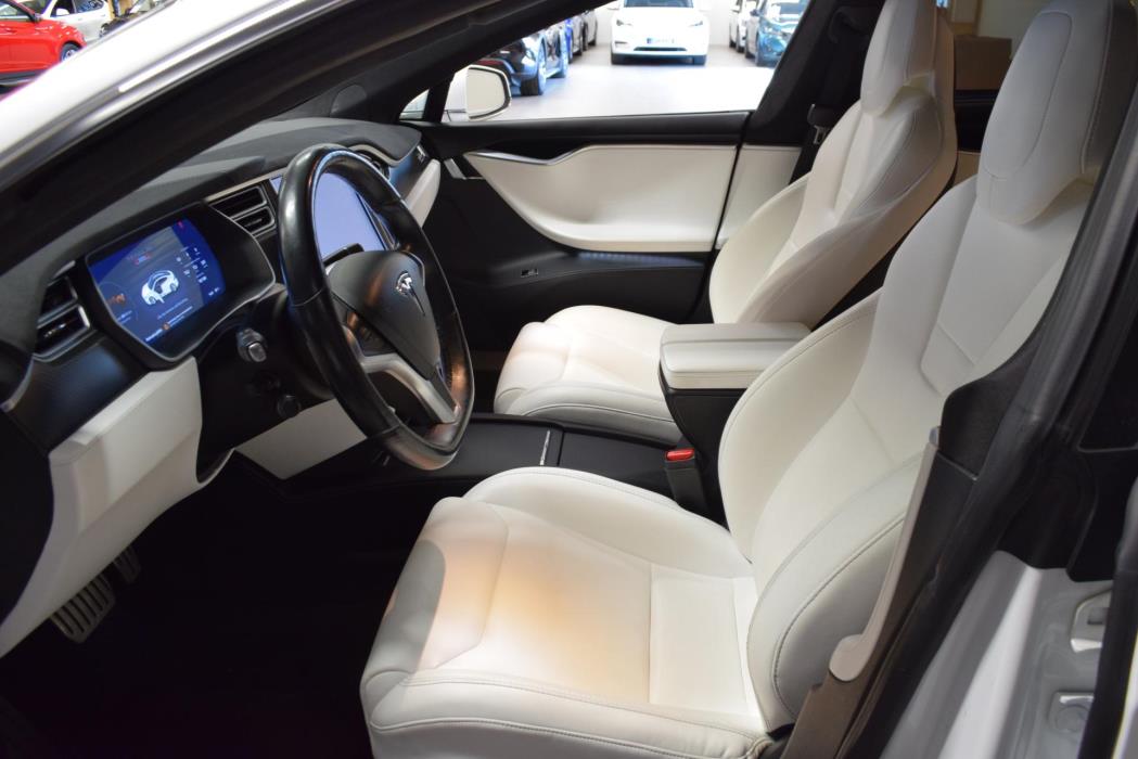 TESLA Model S 2017