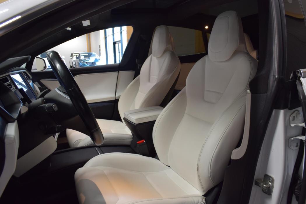 TESLA Model S 2017